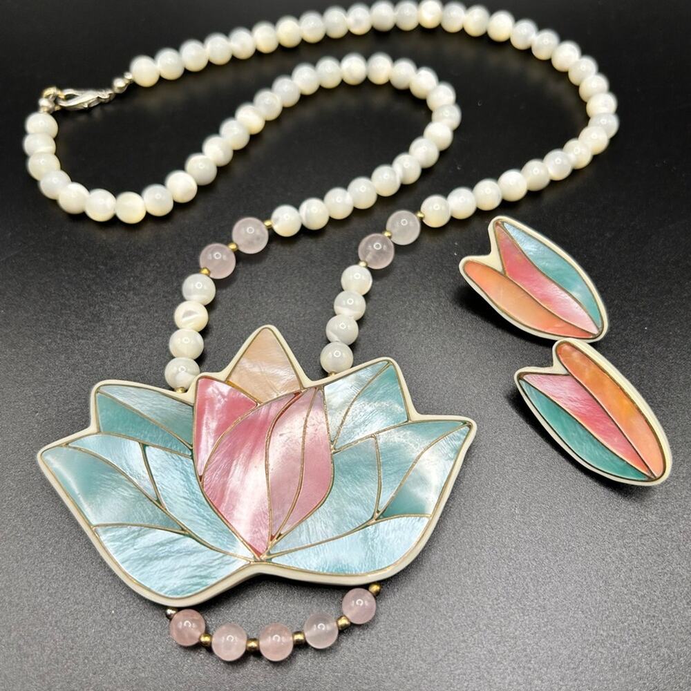 Lee Sands Lotus flower Necklace and Earrings Inlay MOP mother of Pearl #E120